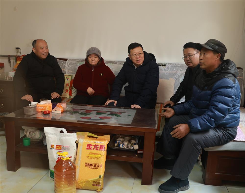 新春送溫暖 幫扶顯擔(dān)當！ 濟南產(chǎn)發(fā)集團走訪慰問“第一書記”幫扶村
